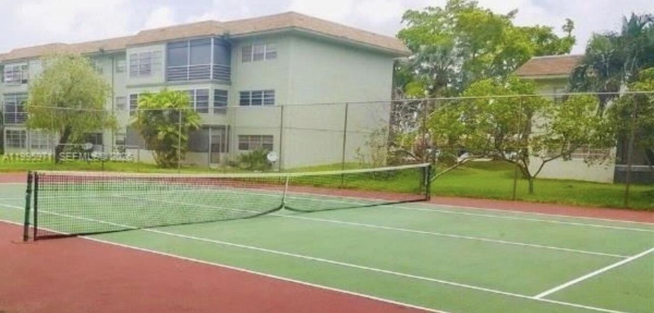 609 S State Road 7, Unit 2D, Margate, FL 33068 Photo
