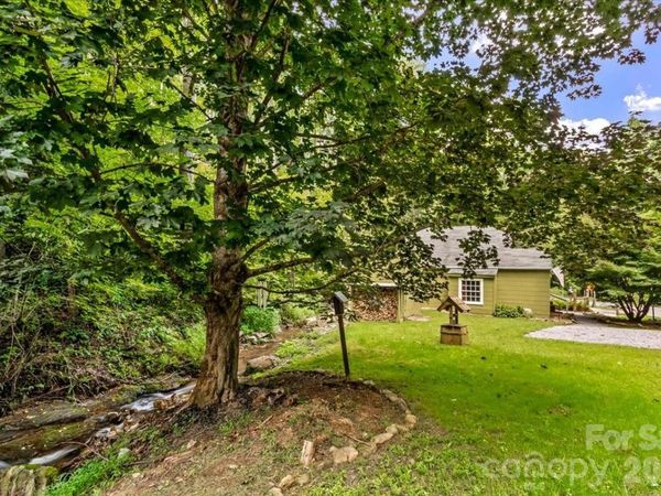 92 Silas Branch Road , Burnsville, NC 28714