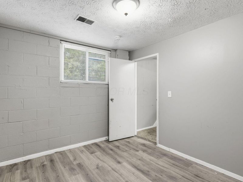 3313 Robin Hill Court E, Columbus, OH 43223 Photo 35