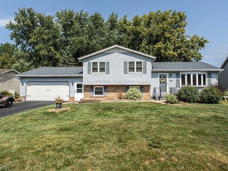 1458 Pepperwood Drive, Niles, OH 44446 Photo 1