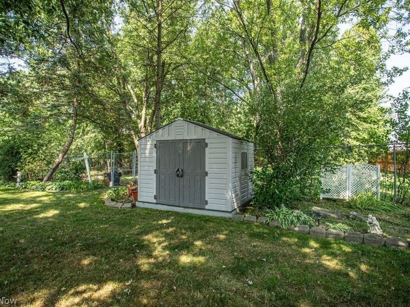 1458 Pepperwood Drive, Niles, OH 44446 Photo 36