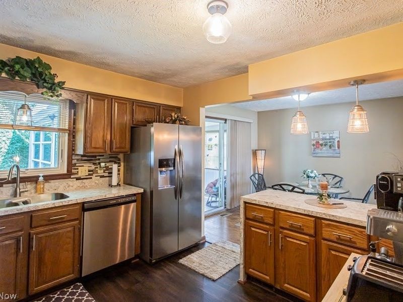 1458 Pepperwood Drive, Niles, OH 44446 Photo 8