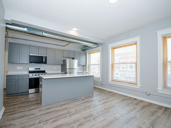 141 S Oak Park Avenue , Unit 6, Oak Park, IL 60302