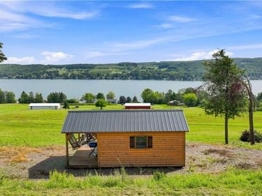 5440 East Bluff Drive , Penn Yan, NY 14527