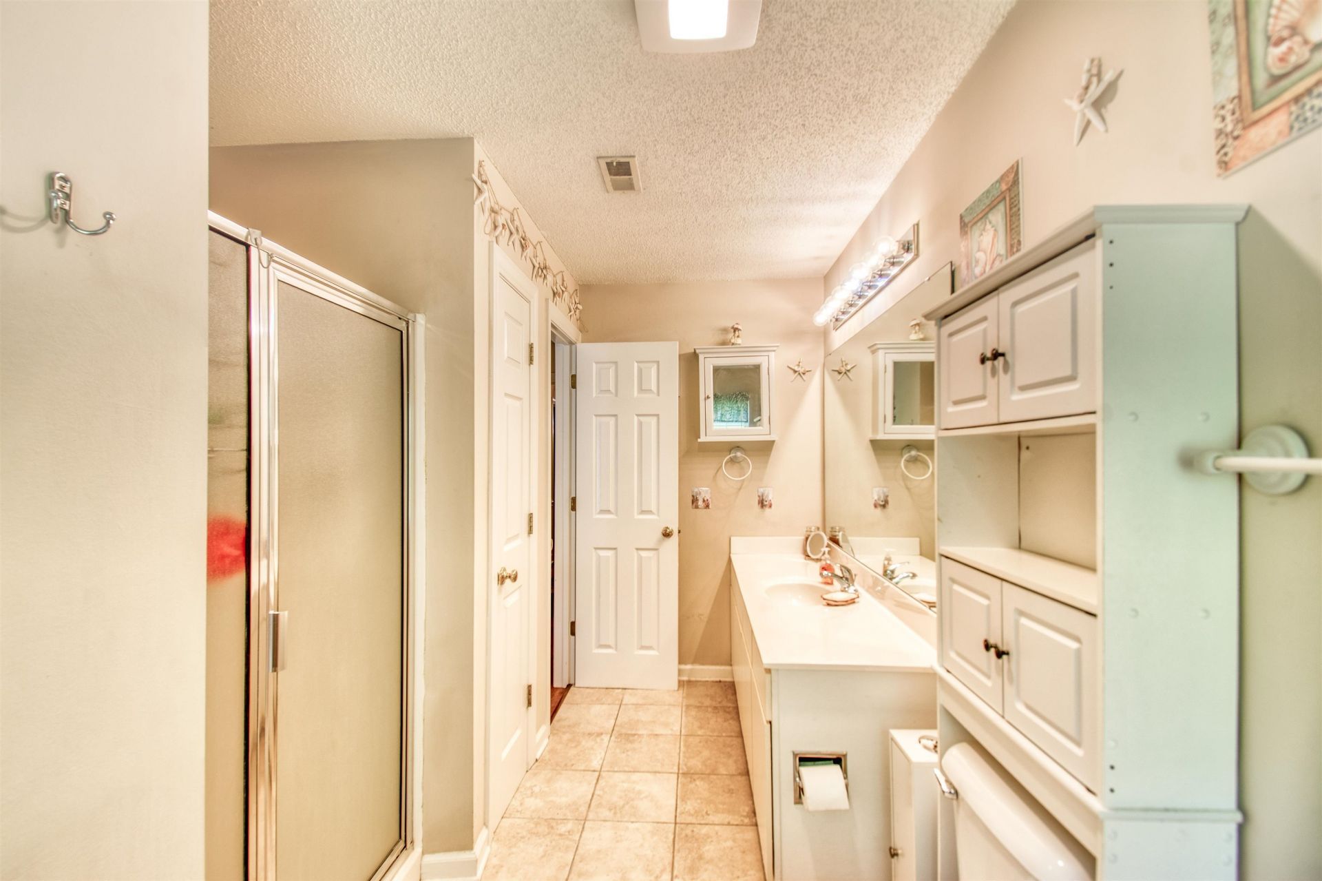 4386 Daphne Ln.  Photo 11