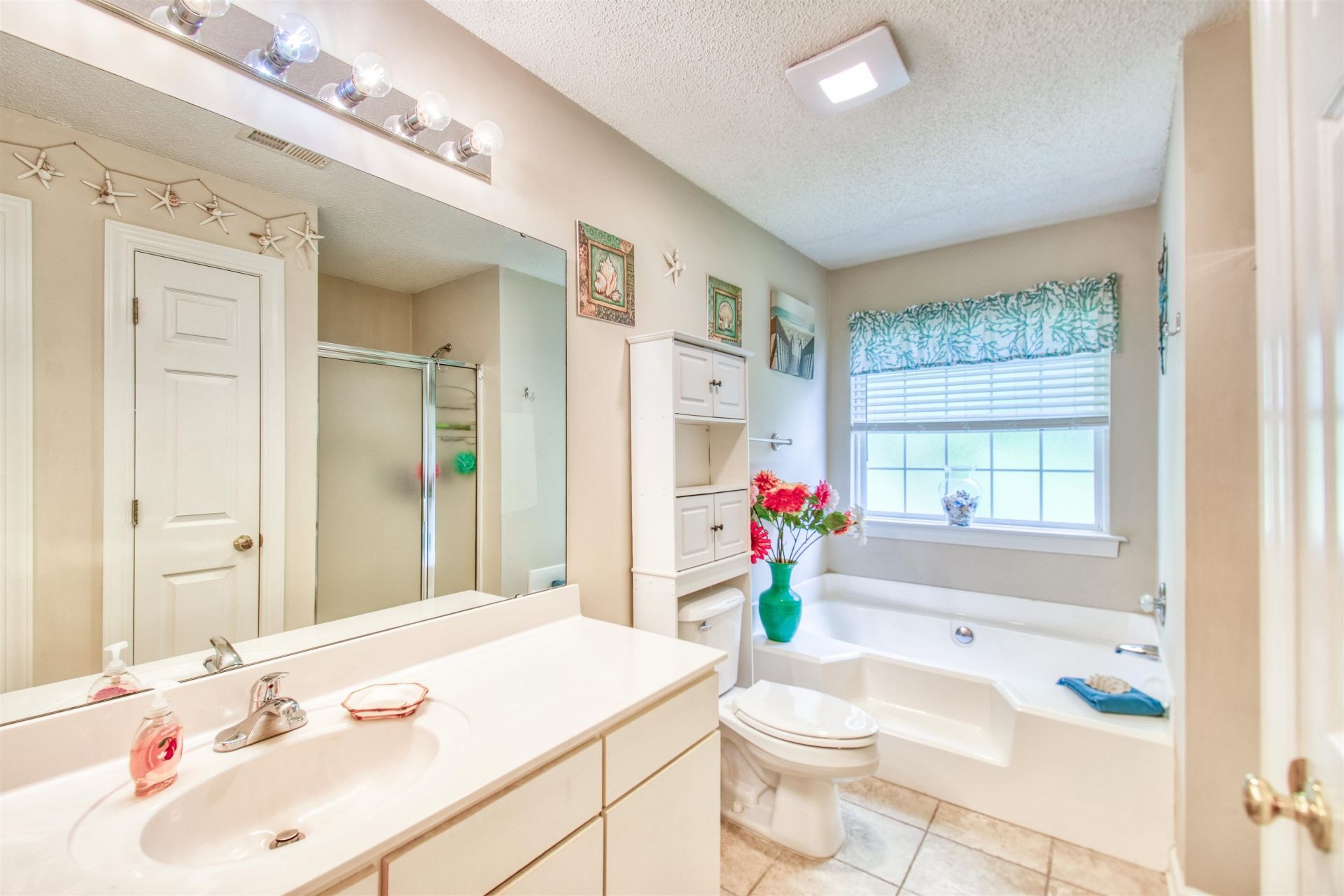 4386 Daphne Ln.  Photo 12