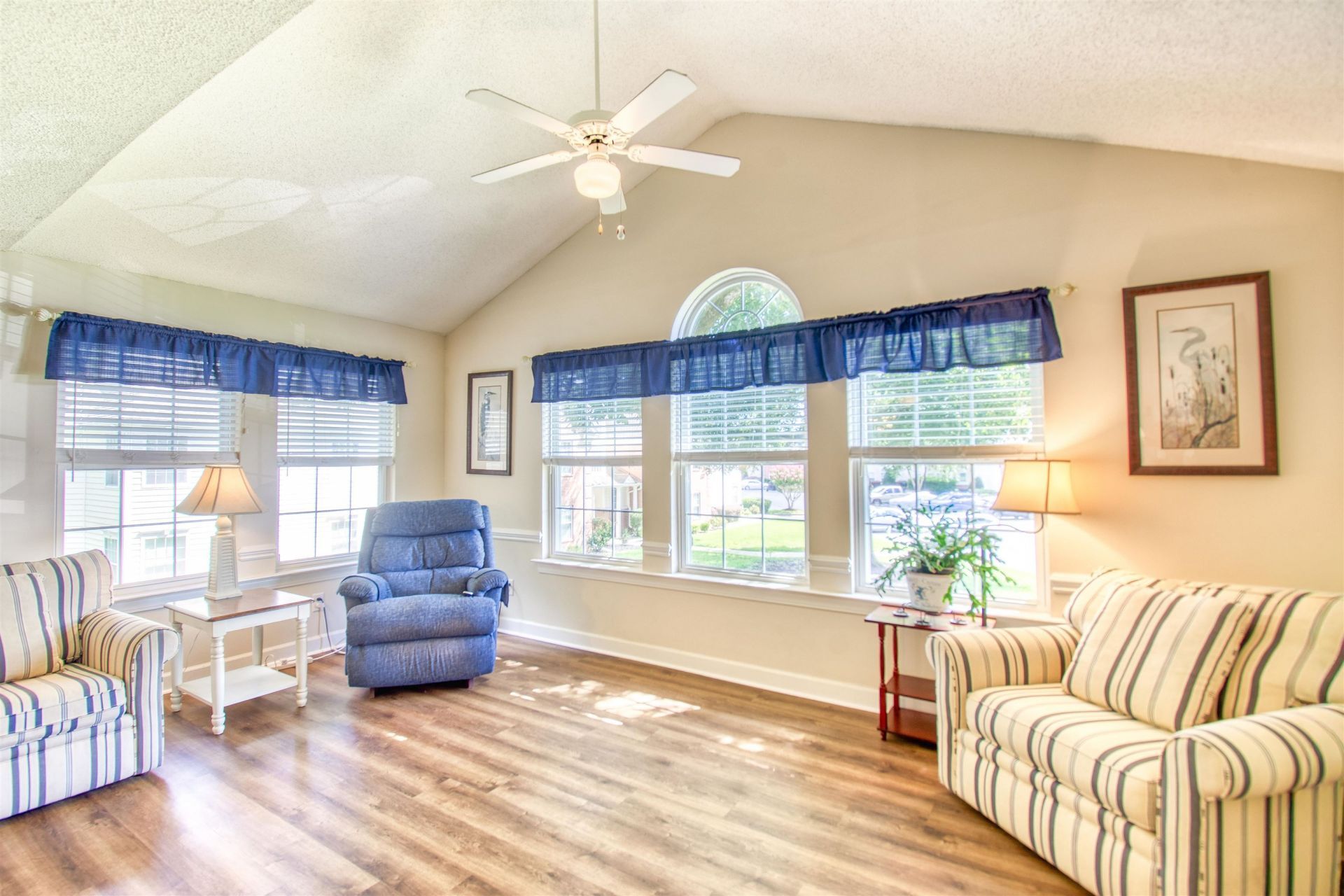 4386 Daphne Ln.  Photo 6