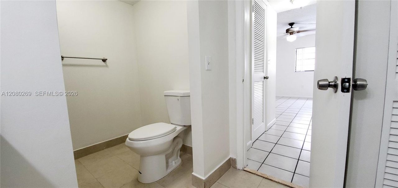 995 SW 84th Ave , Unit 218, Miami, FL 33144 Photo