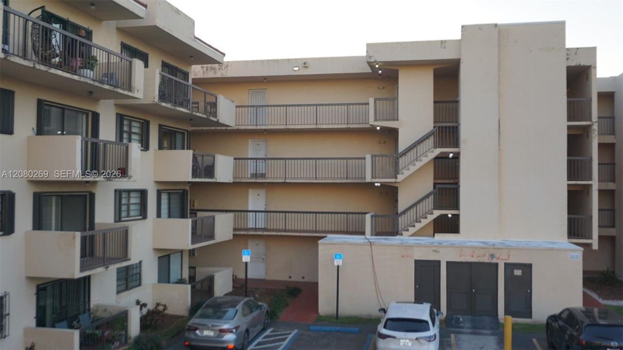 995 SW 84th Ave , Unit 218, Miami, FL 33144 Photo