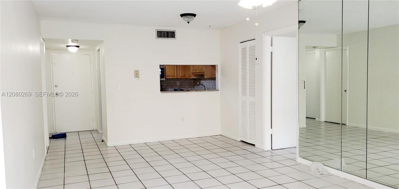 995 SW 84th Ave , Unit 218, Miami, FL 33144 Photo