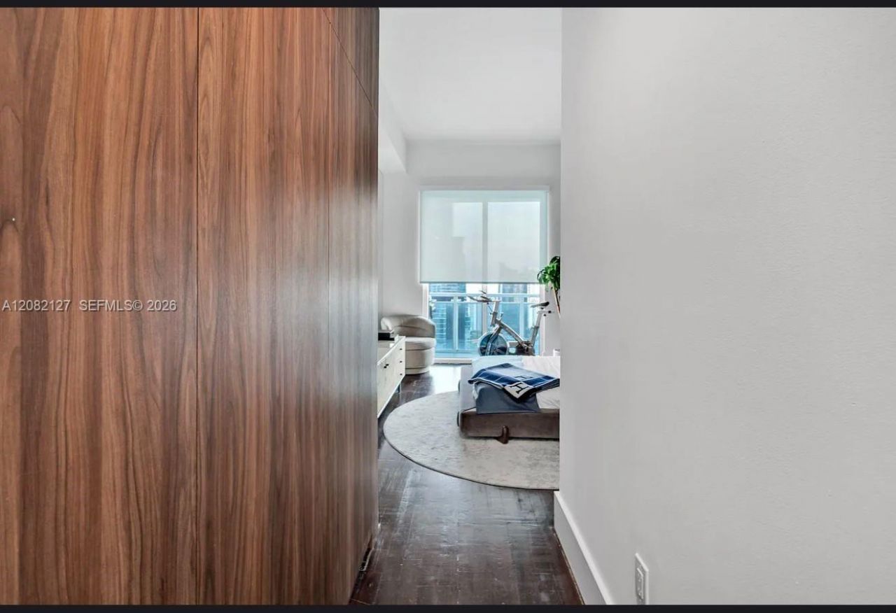 951 Brickell Ave , Unit 4111, Miami, FL 33131 Photo