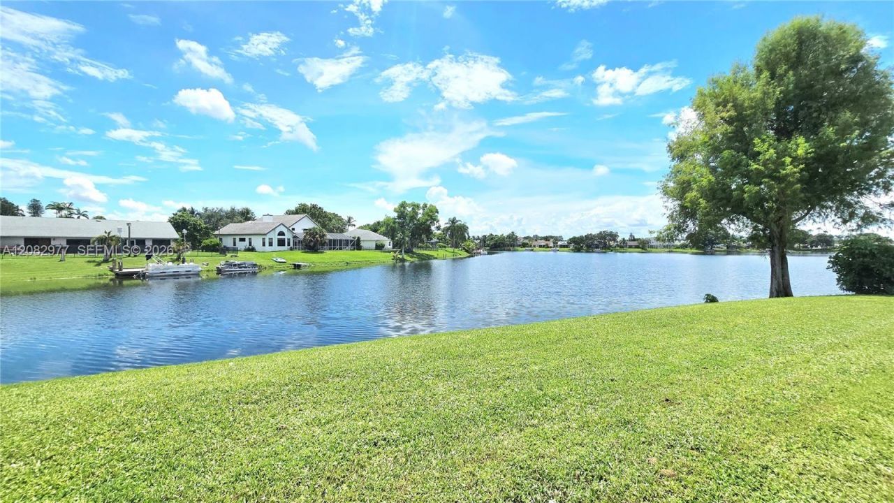 12724 Westport Cir, Wellington, FL 33414 Photo
