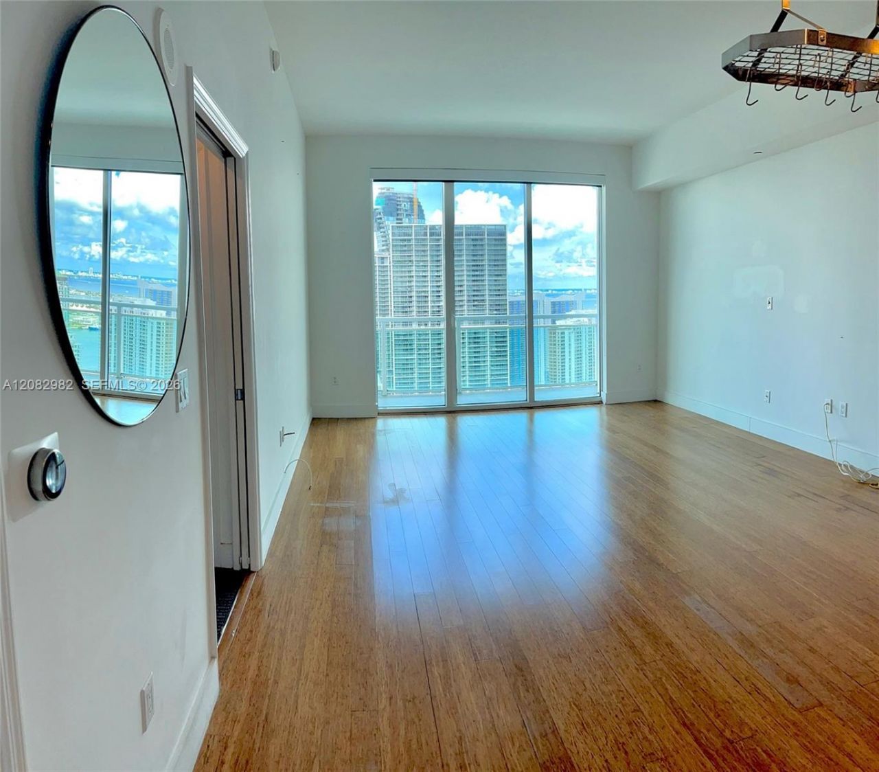 950 Brickell Bay Dr , Unit 4908, Miami, FL 33131 Photo