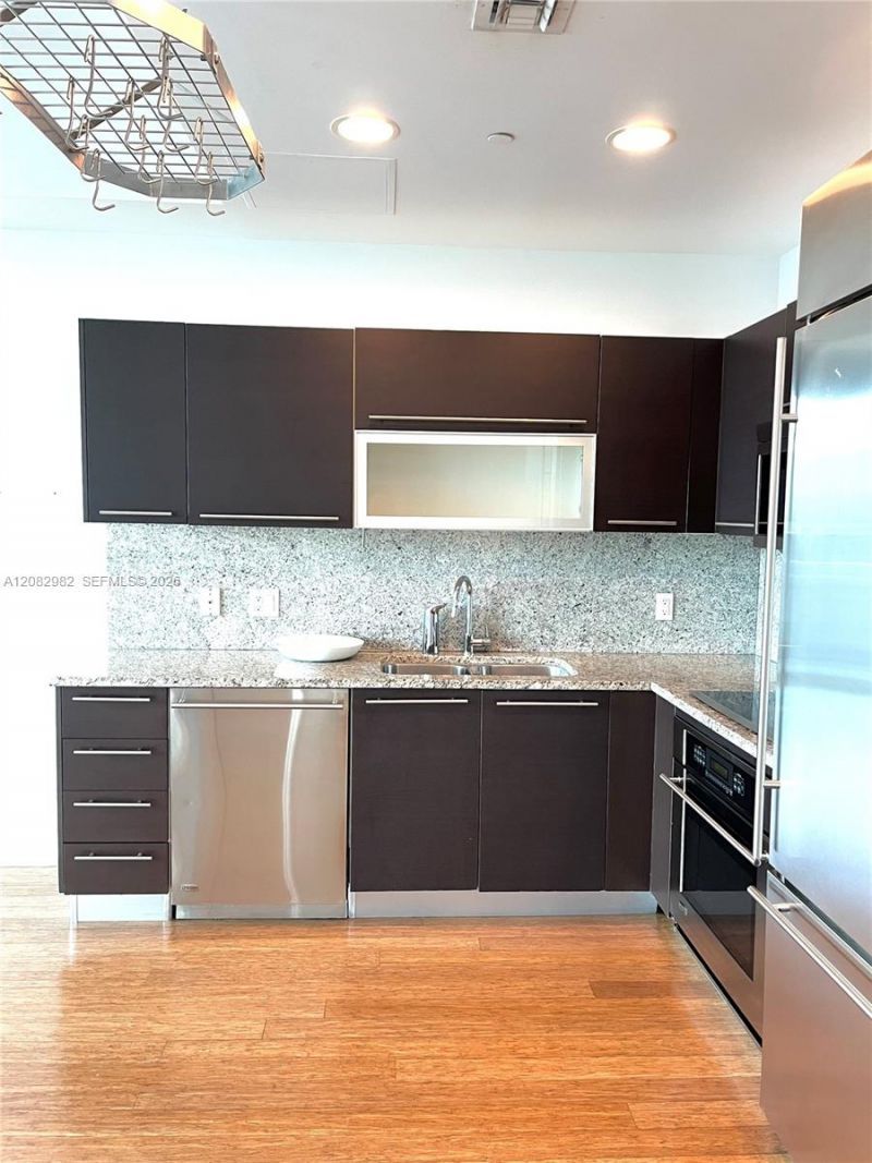 950 Brickell Bay Dr , Unit 4908, Miami, FL 33131 Photo