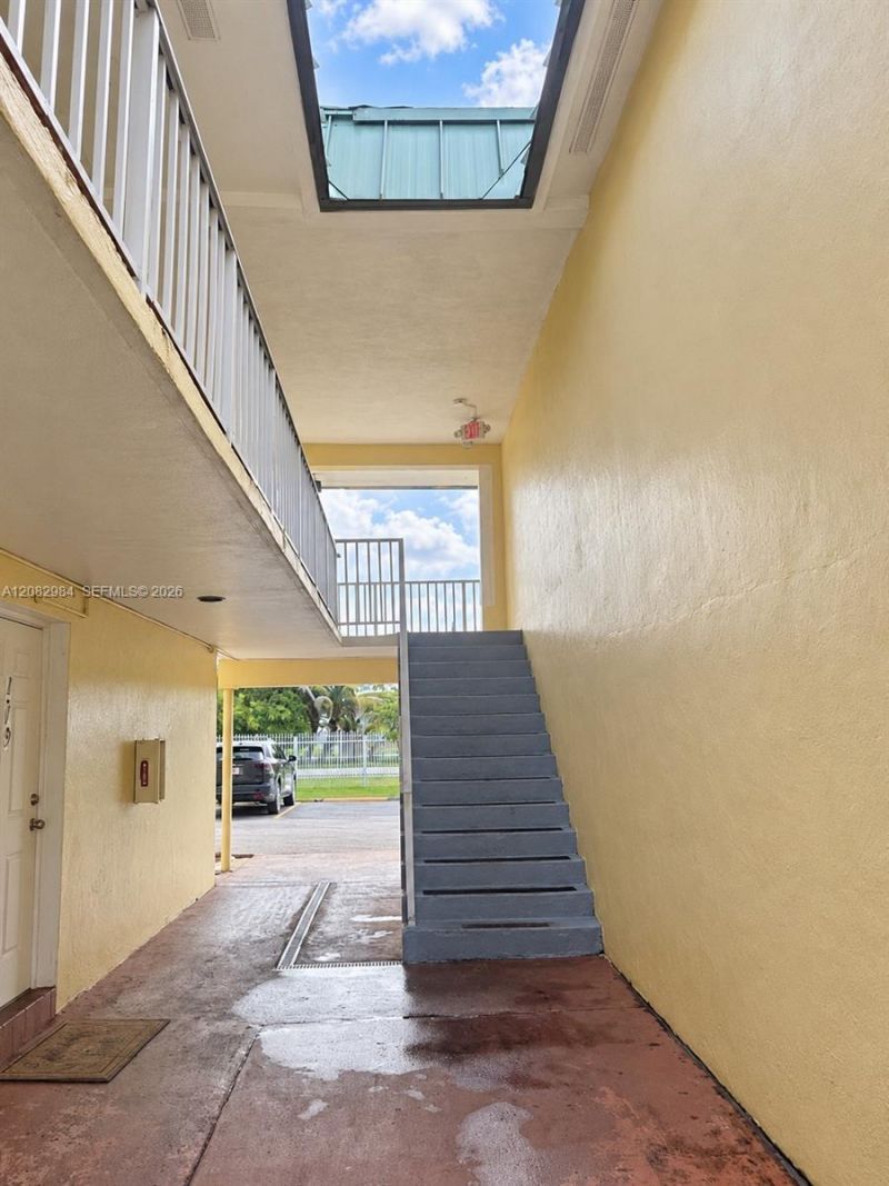 505 NW 177th St, Unit 128, Miami Gardens, FL 33169 Photo