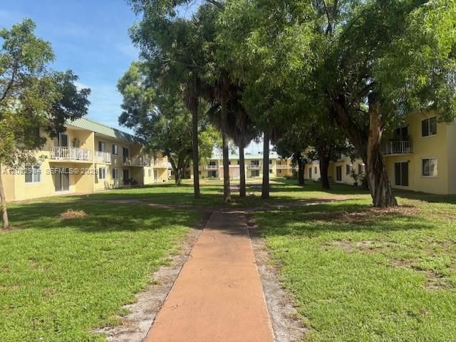505 NW 177th St, Unit 128, Miami Gardens, FL 33169 Photo