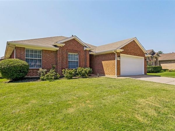 3012 Berkshire Lane, Corinth, TX 76210