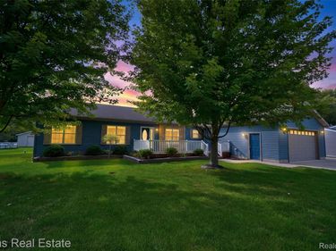 1168 S Vassar Road, Burton, Mi 48509