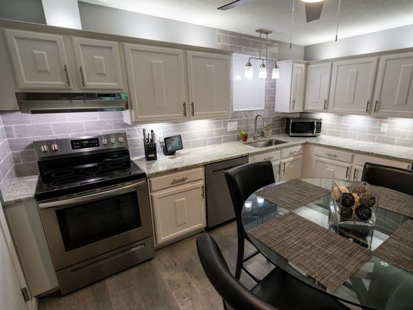 6 Autumn Leaf Dr, Unit 18, Nashua, NH 03060