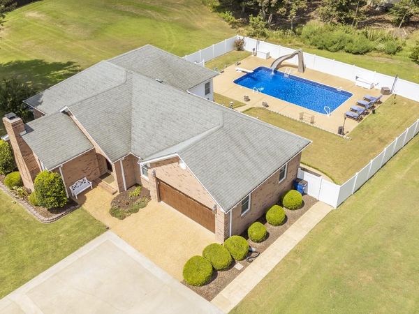 350 YEISER DR, Savannah, TN 38372