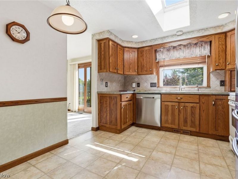 5489 Young Road, Stow, OH 44224 Photo 14