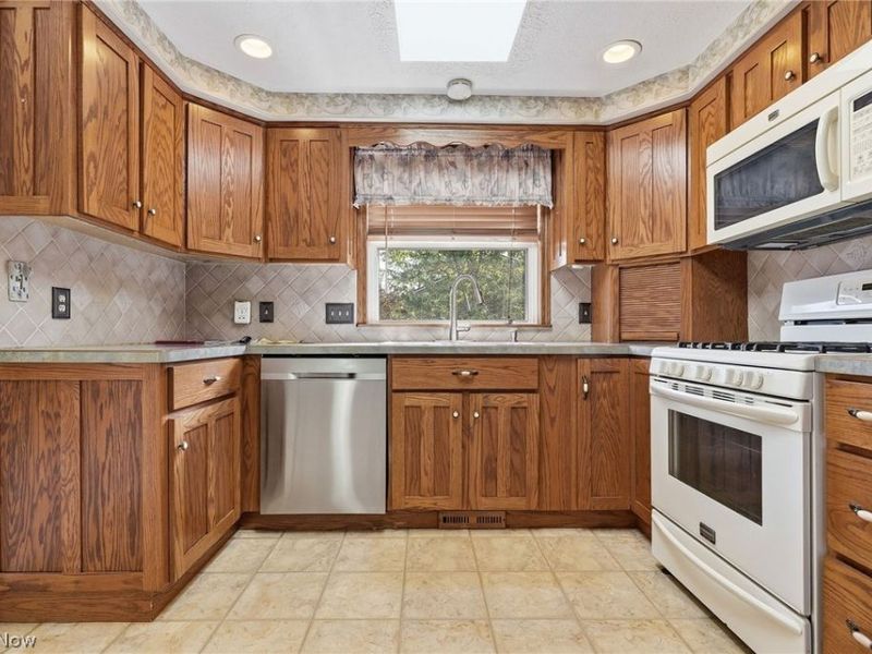 5489 Young Road, Stow, OH 44224 Photo 15