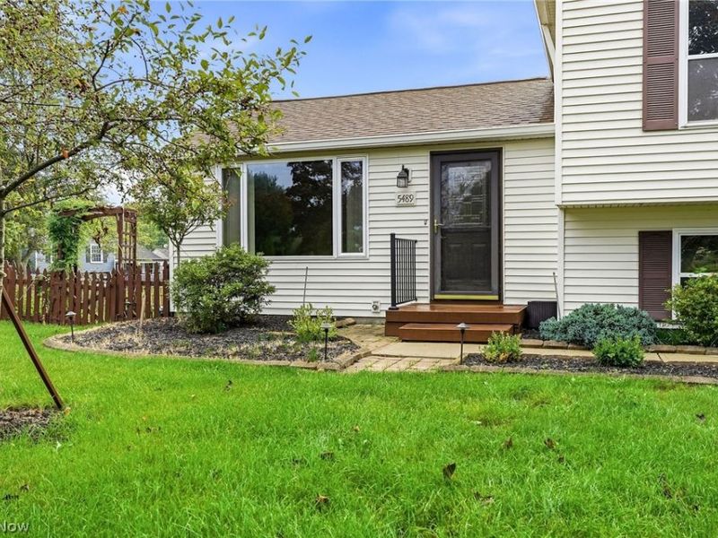 5489 Young Road, Stow, OH 44224 Photo 5