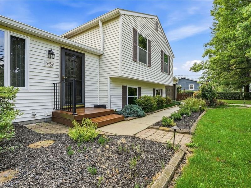 5489 Young Road, Stow, OH 44224 Photo 6