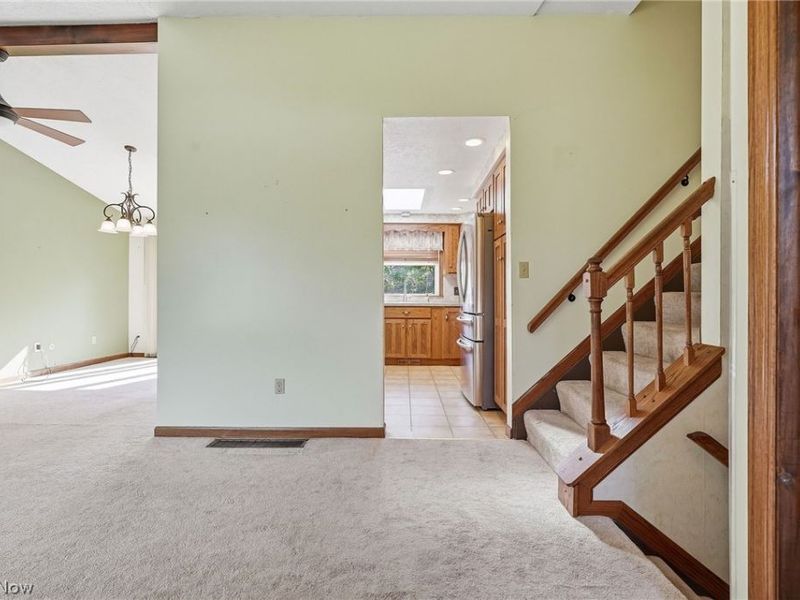 5489 Young Road, Stow, OH 44224 Photo 8