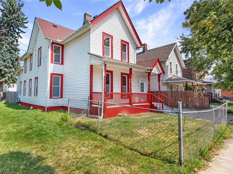 2612 Daisy Avenue, Cleveland, OH 44109 Photo 2
