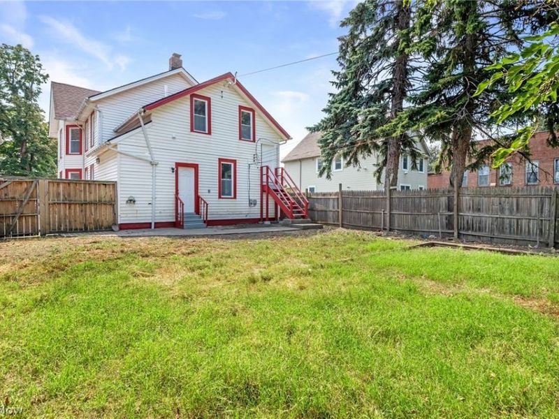 2612 Daisy Avenue, Cleveland, OH 44109 Photo 30
