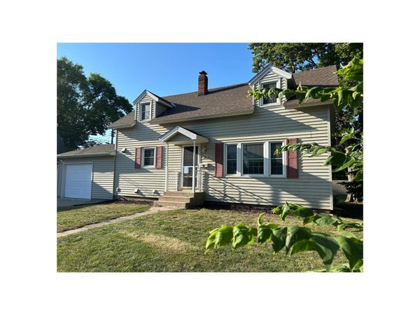 24 W 3rd Street, Waconia, MN 55387