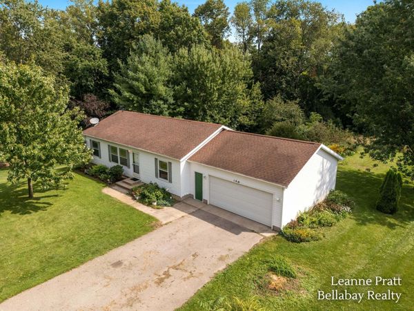 140 SE Casey Court SE, Caledonia, MI 49316