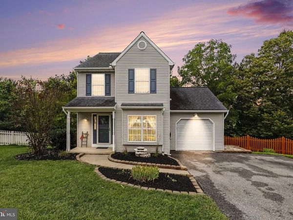 160 SWITH COURT, YORK, PA 17404