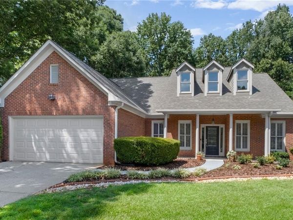 1320 Gran Forest Drive, Cumming, GA 30041