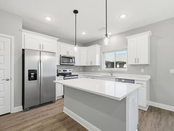 933 Kenzie Lane, Fort Walton Beach, FL 32547