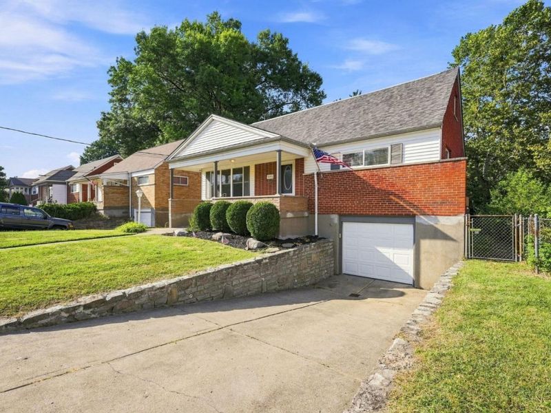 5592 North Glen Road, Green Township, OH 45248 Photo 3