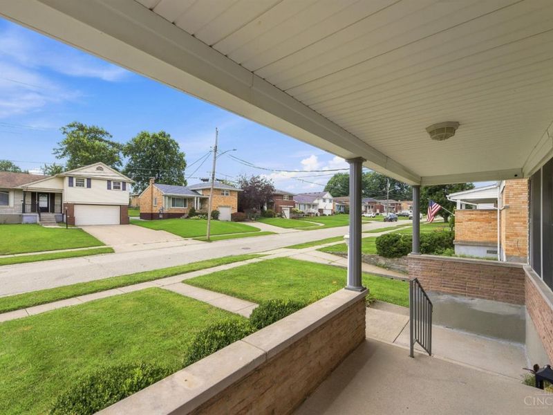 5592 North Glen Road, Green Township, OH 45248 Photo 6
