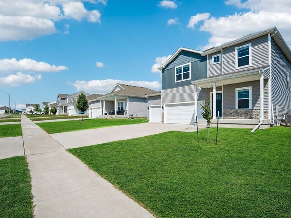 10433 Powell Avenue, Johnston, IA 50131