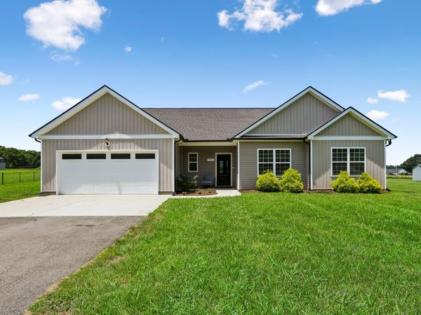 731 N Main St , Morrison, TN 37357