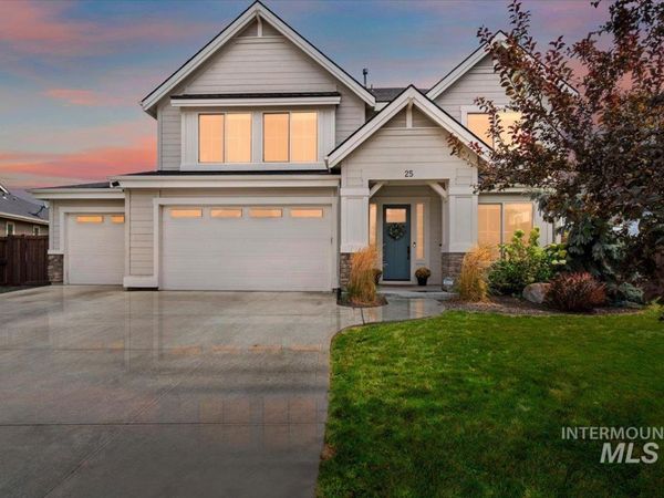 25 W Heston Dr, Meridian, ID 83646