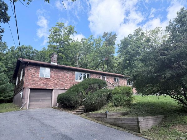142 Shawanga Lodge Road , Bloomingburg, NY 12721