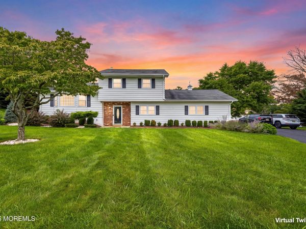 5 Travis Court, Monroe, NJ 08831