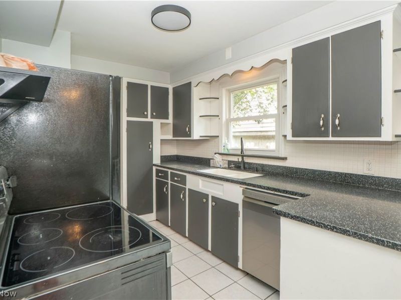 1209 Spangler Road NE, Canton, OH 44714 Photo 11