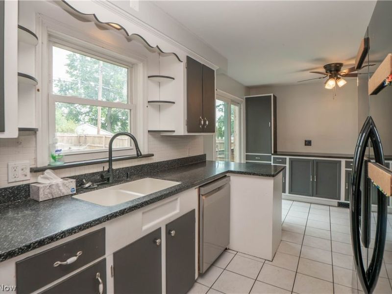 1209 Spangler Road NE, Canton, OH 44714 Photo 13