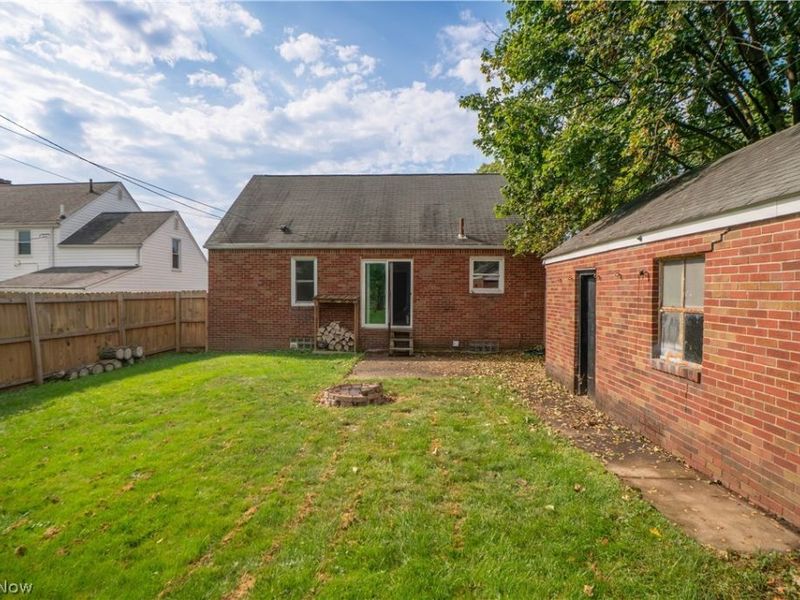 1209 Spangler Road NE, Canton, OH 44714 Photo 27