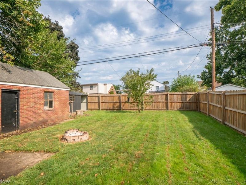 1209 Spangler Road NE, Canton, OH 44714 Photo 32
