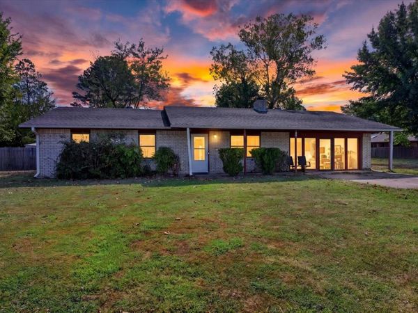 162 Sunset Street , Wilburton, OK 74578