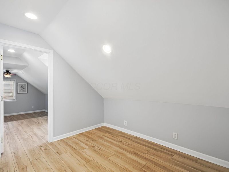 2292 Swansea Road, Columbus, OH 43221 Photo 16