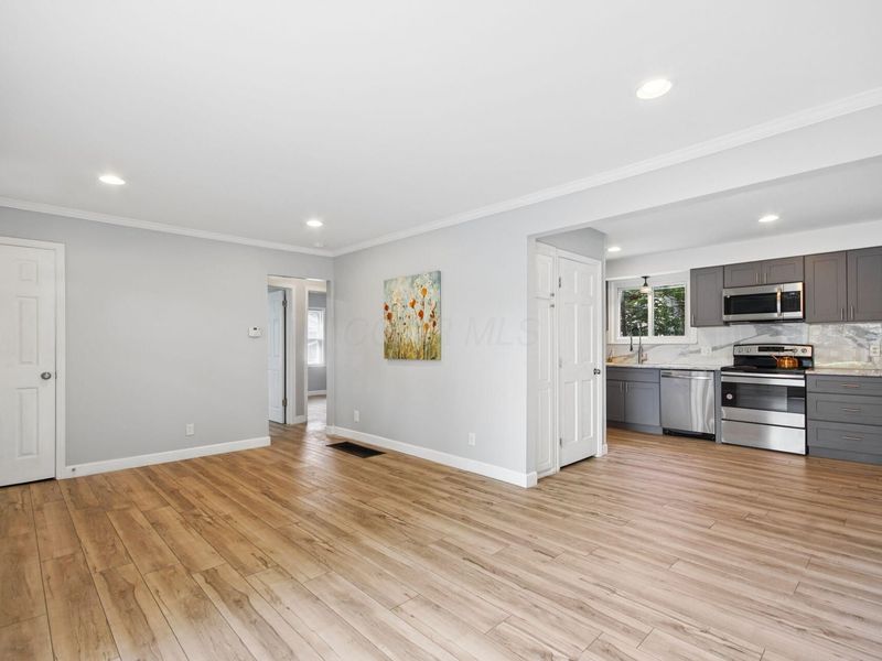 2292 Swansea Road, Columbus, OH 43221 Photo 7